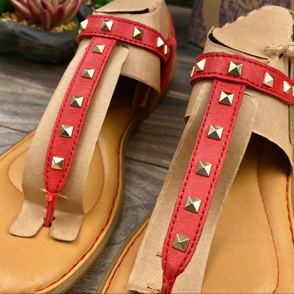 NIB Born Adana Studded T Strap Flat Thong Sandal - Picture 4 of 10